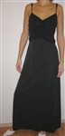 fotka černé elegantní společenské šaty