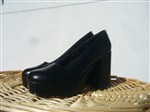 fotka Prodám atraktivní černé boty na širokém podpatku